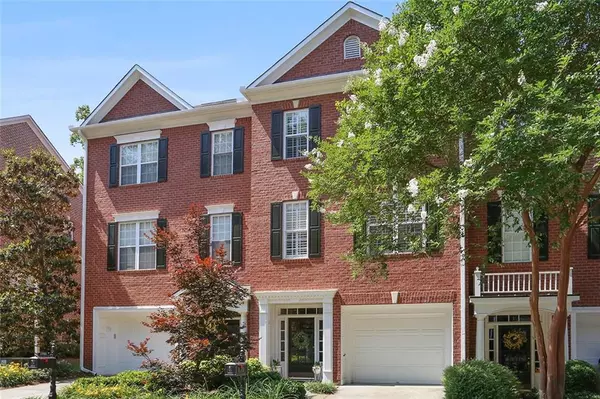 1703 Waters Edge TRL #1703, Roswell, GA 30075