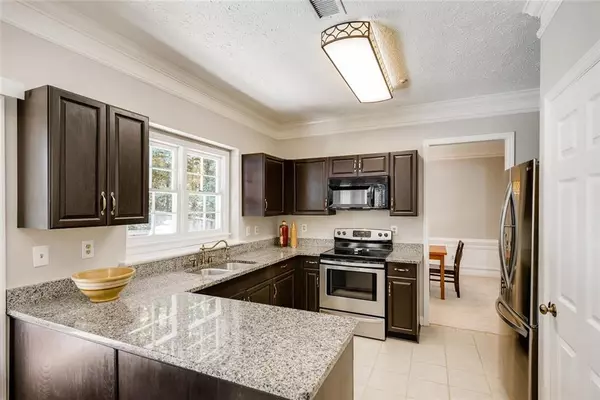 Roswell, GA 30076,1060 Barrington Landing CT