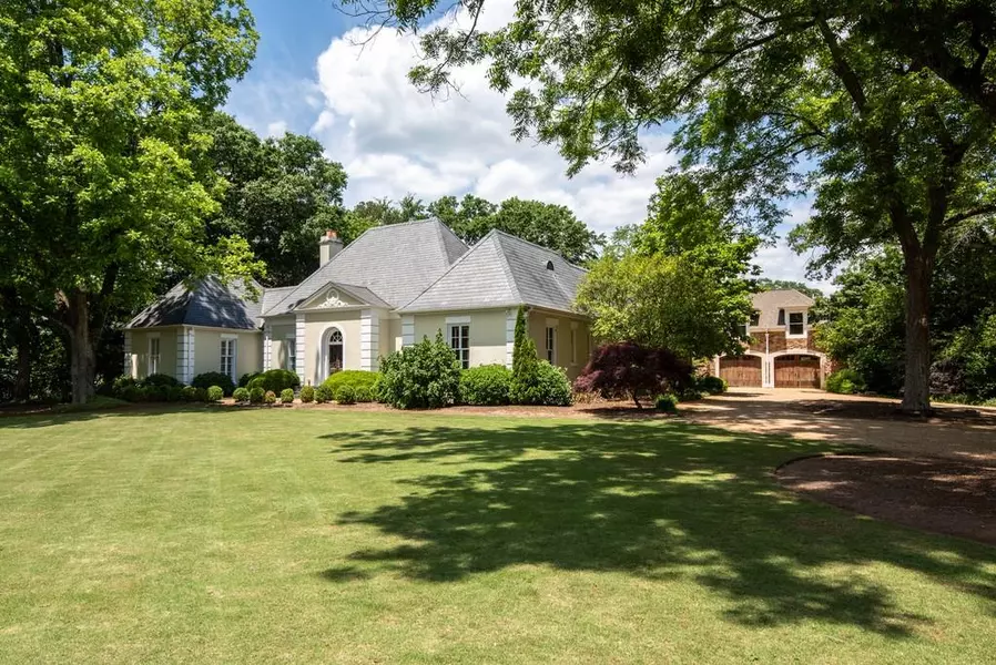 600 MILLEDGE CIR, Athens, GA 30606