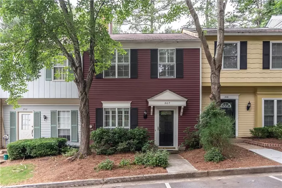 207 Wedgewood WAY, Sandy Springs, GA 30350