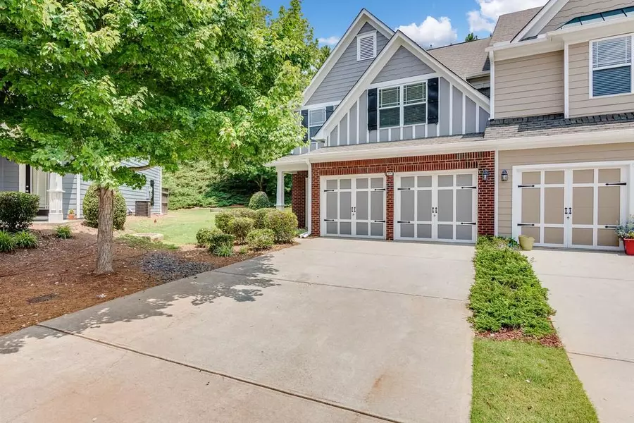 264 Parc View LN, Woodstock, GA 30188