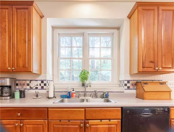 Suwanee, GA 30024,8500 River Walk LNDG