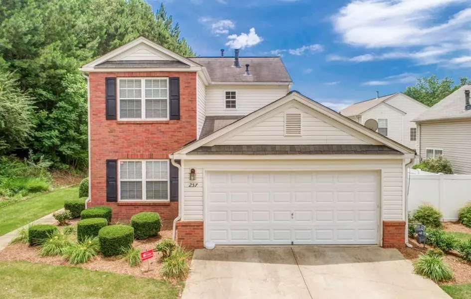 257 Windcroft LN, Acworth, GA 30101