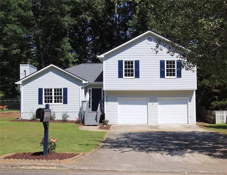 5590 Princeton Oaks DR, Sugar Hill, GA 30518