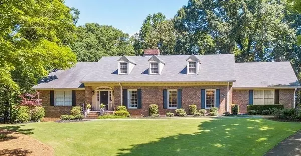 715 FAIR OAKS MNR, Sandy Springs, GA 30327