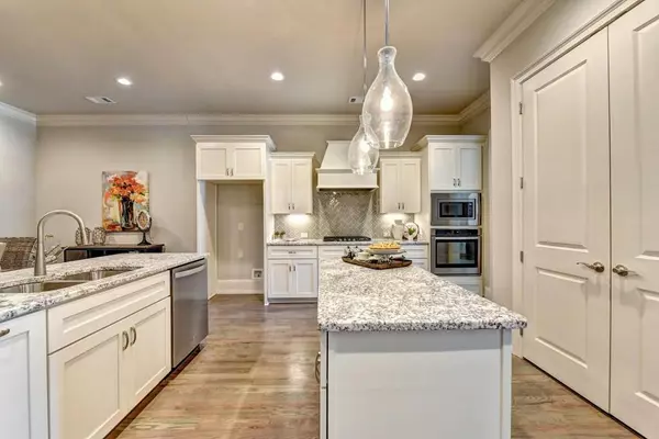 Suwanee, GA 30024,367 Rosshandler RD