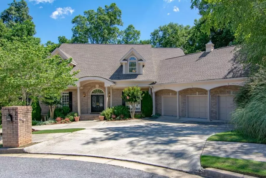 3994 Ancient Amber WAY, Peachtree Corners, GA 30092