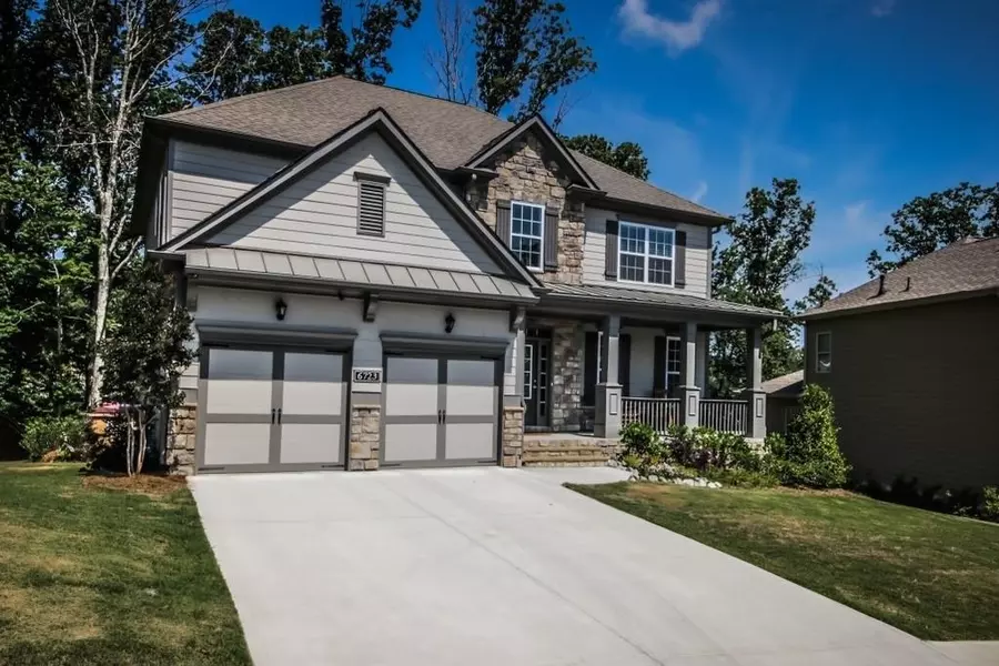 6723 Fox Hollow CT, Flowery Branch, GA 30542