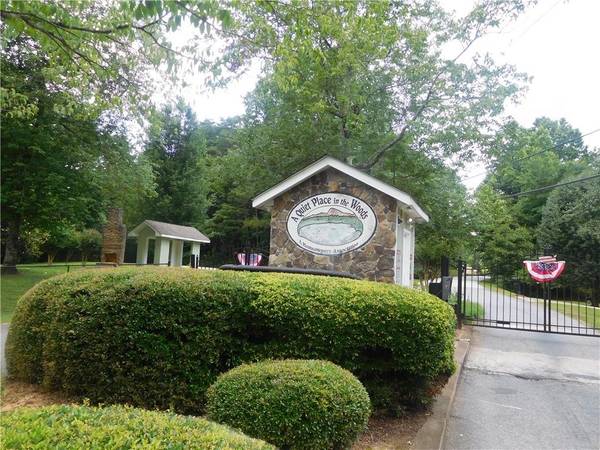 2915 The Lake RD, Gainesville, GA 30501