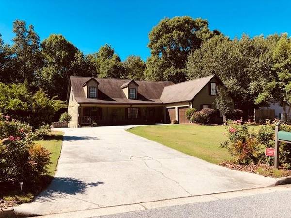 460 Yearling DR, Loganville, GA 30052