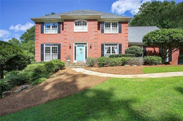 385 Saddlebrook DR, Roswell, GA 30075