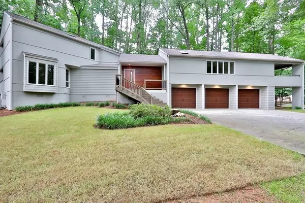 2441 FAWN RDG, Stone Mountain, GA 30087