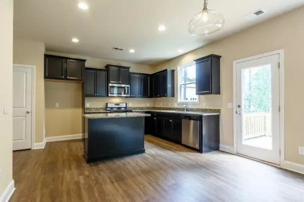 Austell, GA 30106,2004 CHESLEY DR