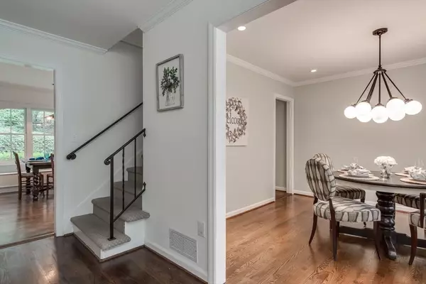 Sandy Springs, GA 30342,380 ELDEN DR NE