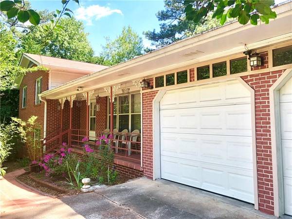 1528 Sagewood CIR, Stone Mountain, GA 30083