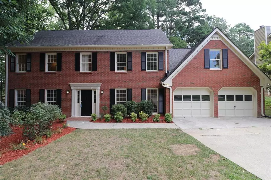 4060 Bittersweet DR NE, Roswell, GA 30075