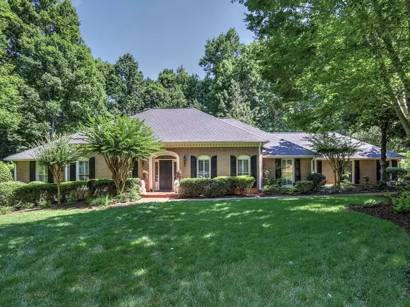 1085 Mountain Ivy DR, Roswell, GA 30075