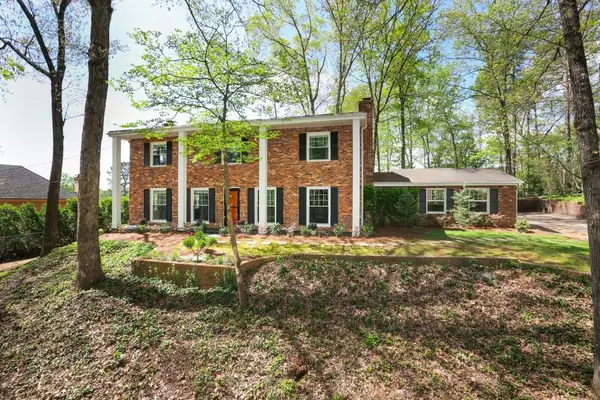 Sandy Springs, GA 30328,800 Glenairy DR