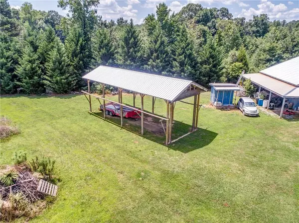 Adairsville, GA 30103,951 Woody RD SW