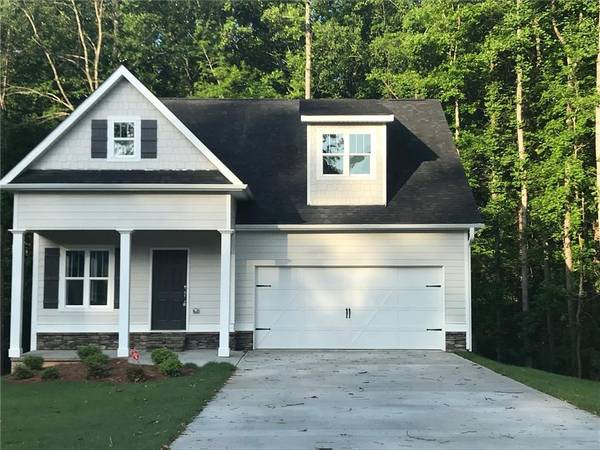 324 Wooded Glen LN, Carrollton, GA 30117