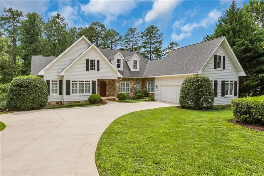 3380 Orchard DR, Clarkesville, GA 30523