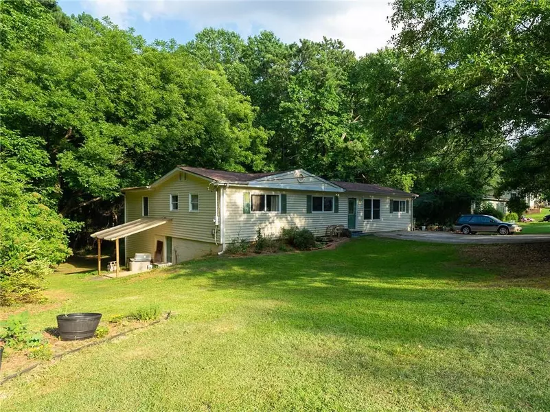 4667 Backwoods CT NE, Kennesaw, GA 30144