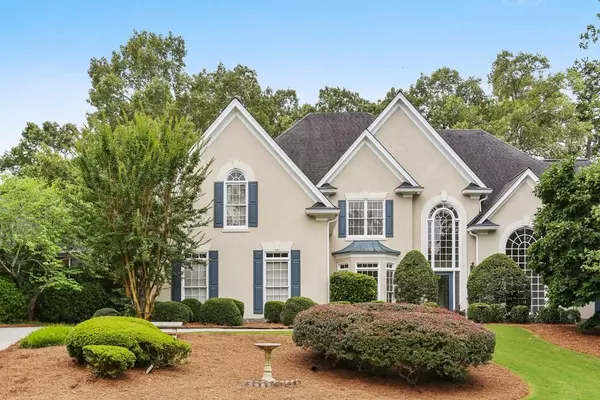 800 Club Chase LN, Roswell, GA 30076