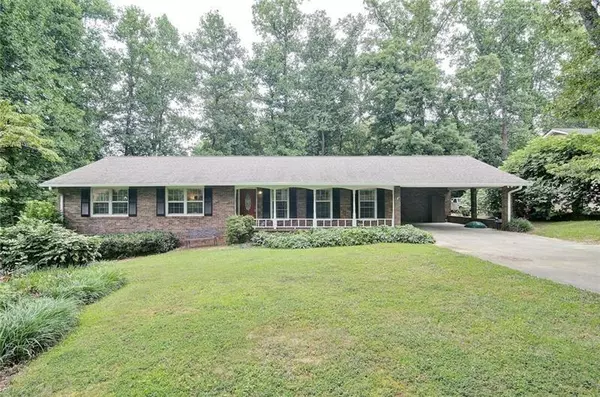 161 Pioneer TRL NE, Marietta, GA 30068