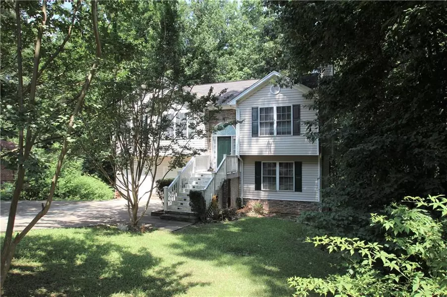 4849 Holiday Villa DR, Gainesville, GA 30504