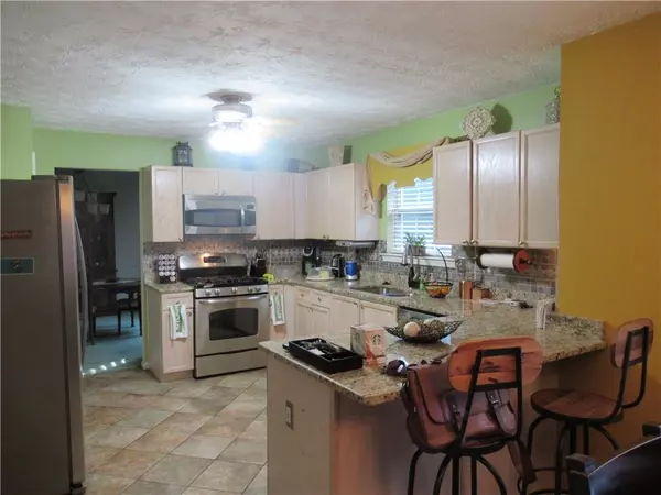 912 PALMER RD, Lithonia, GA 30058