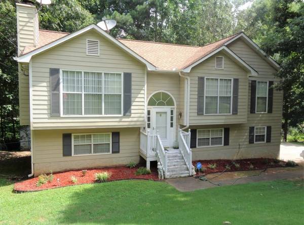 2794 Amber Forest Dr, Douglasville, GA 30135