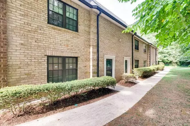 340 Winding River DR #G, Sandy Springs, GA 30350