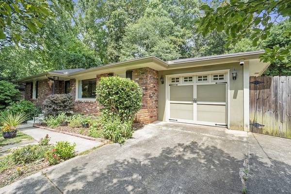 2973 MOUNT OLIVE DR, Decatur, GA 30033