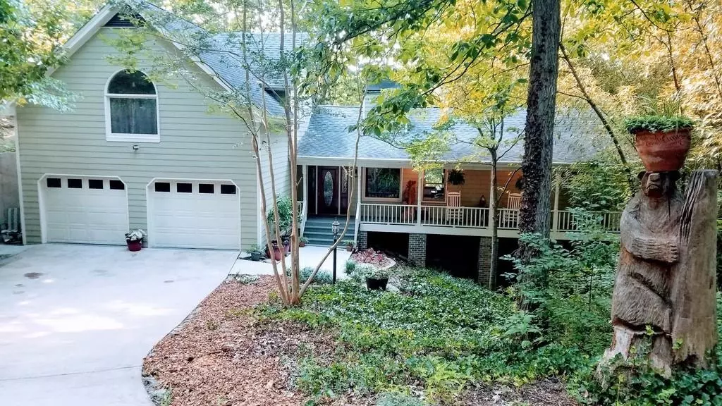 9060 Beaver TRL, Gainesville, GA 30506