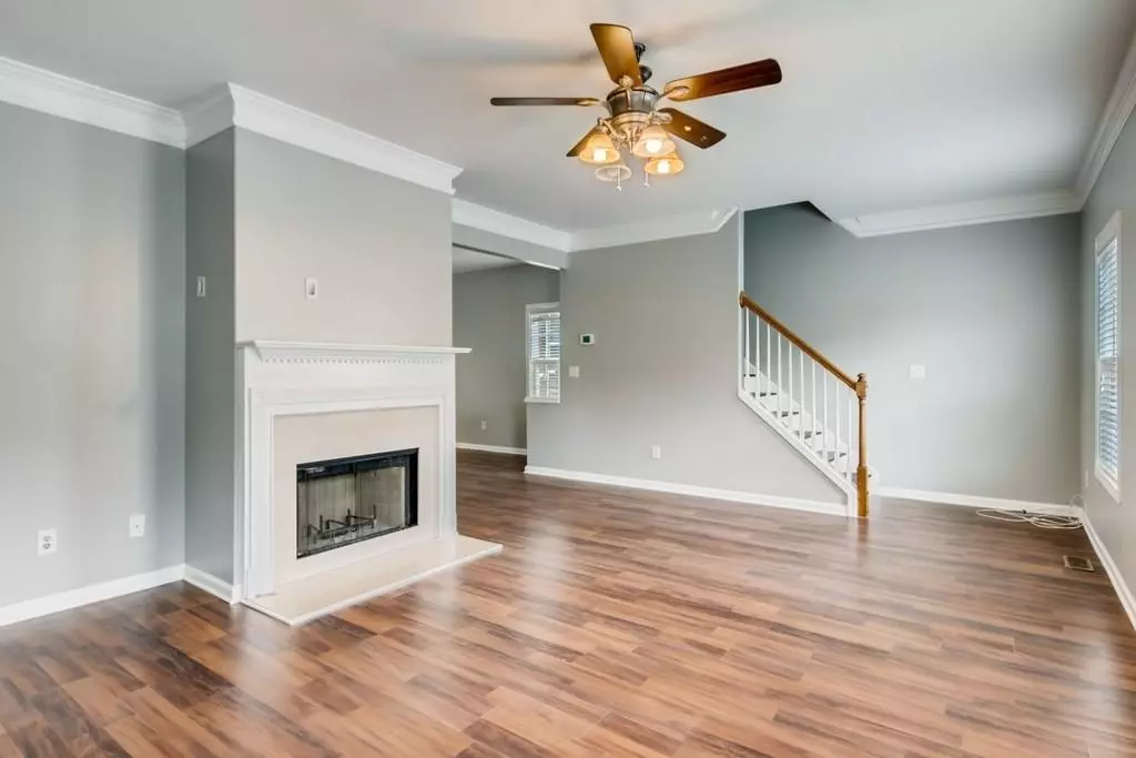 Sugar Hill, GA 30518,441 SANDTRAP LN