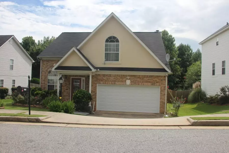 2479 Pierce CIR, Snellville, GA 30078