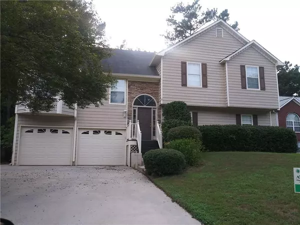 4023 Cinnamon Fern LN, Woodstock, GA 30189