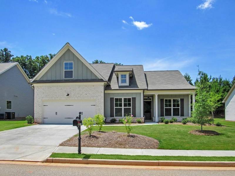 726 Lakeview Bend CIR, Jefferson, GA 30549