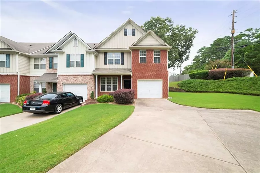 4021 Hill Station CT, Sugar Hill, GA 30518