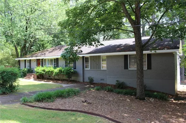 5217 Cloud ST, Stone Mountain, GA 30083