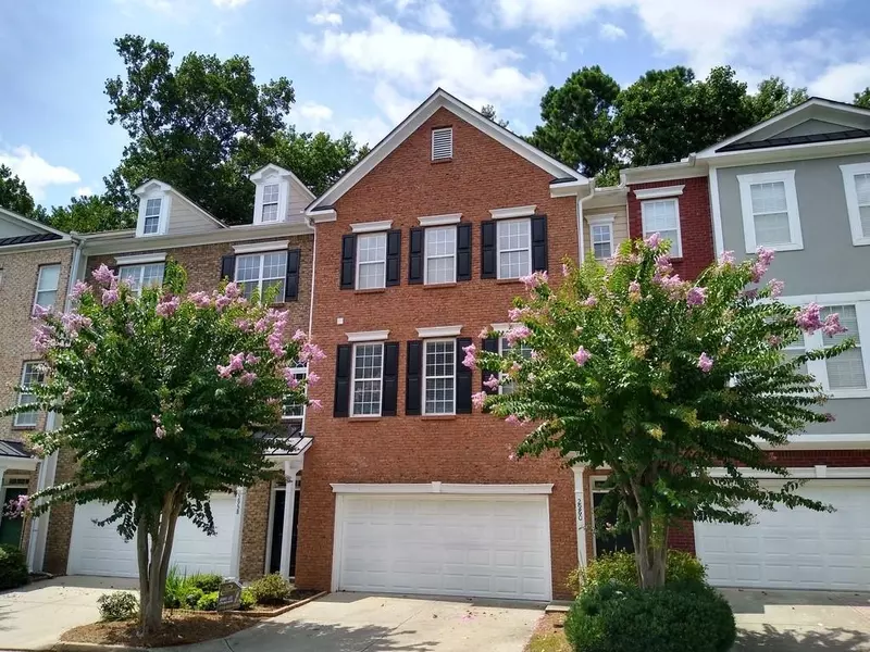 2960 Wintercrest DR, Dunwoody, GA 30360