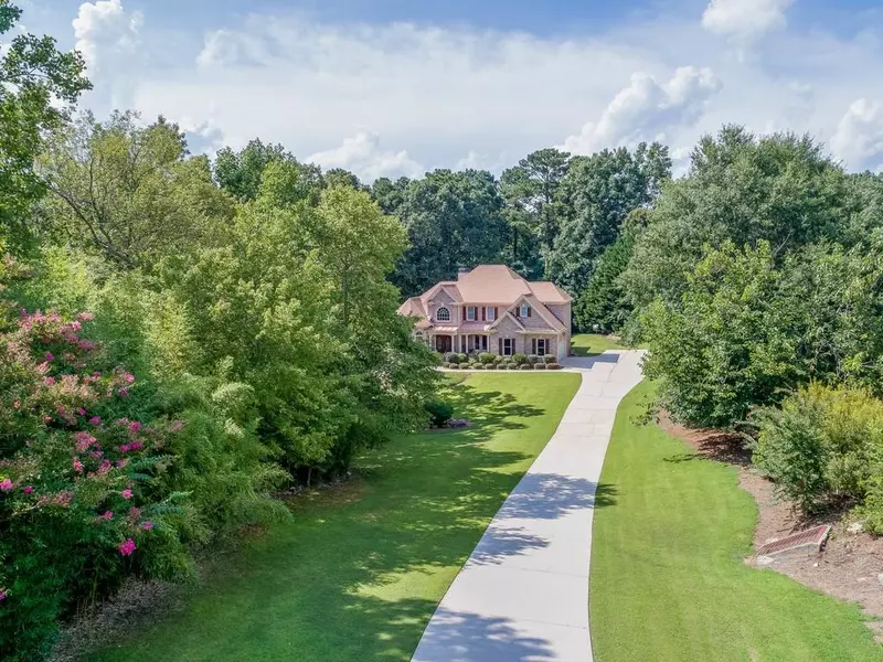 6614 Club View CT, Flowery Branch, GA 30542