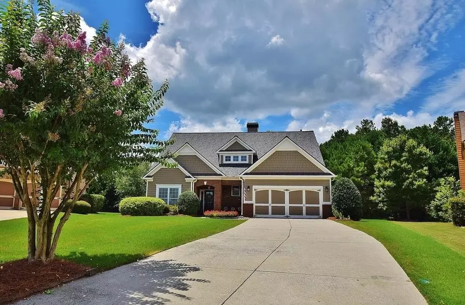 7854 BRASS LANTERN DR, Flowery Branch, GA 30542