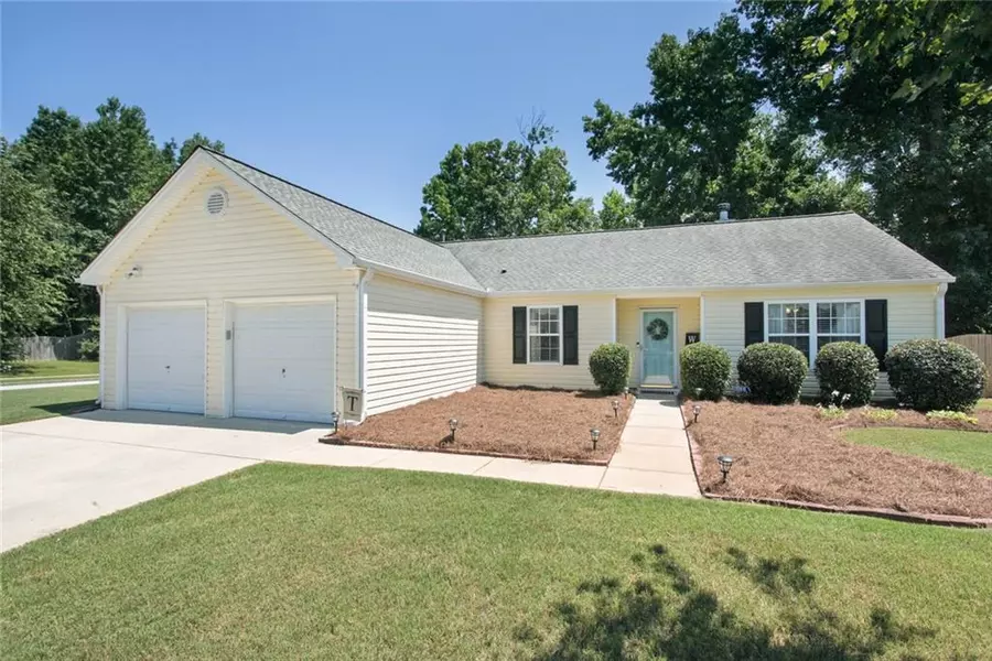 11 Fern Leaf CT, Dallas, GA 30157