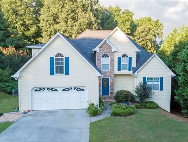 2221 Emerald DR, Loganville, GA 30052