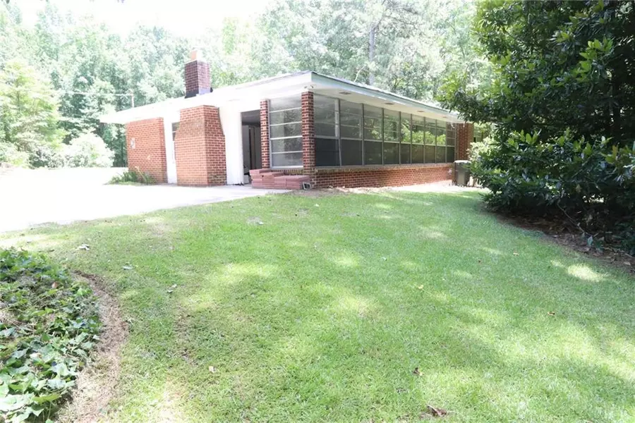 2292 Rosebud RD, Grayson, GA 30017