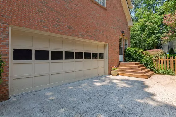 Johns Creek, GA 30022,5310 Laithbank LN