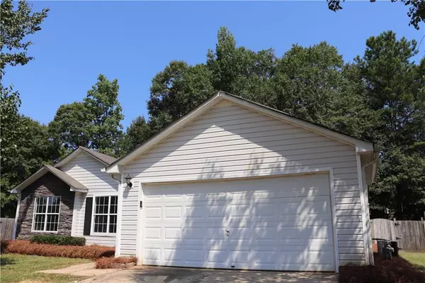 Locust Grove, GA 30248,509 Sarahs LN