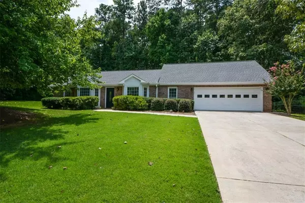 2402 Henderson Pines CT, Tucker, GA 30084