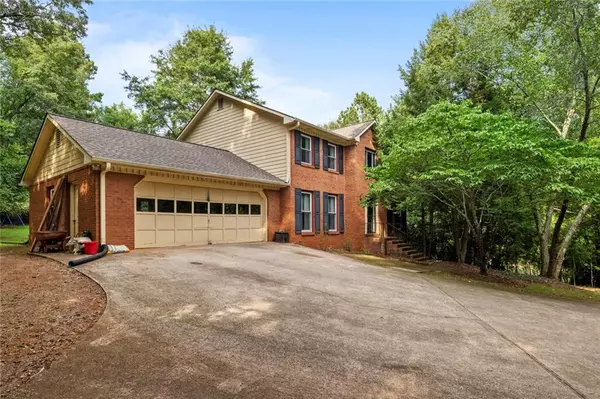 Woodstock, GA 30188,906 Black Fox CT